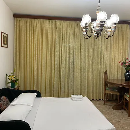 Lovehome Hodinový hotel Milán